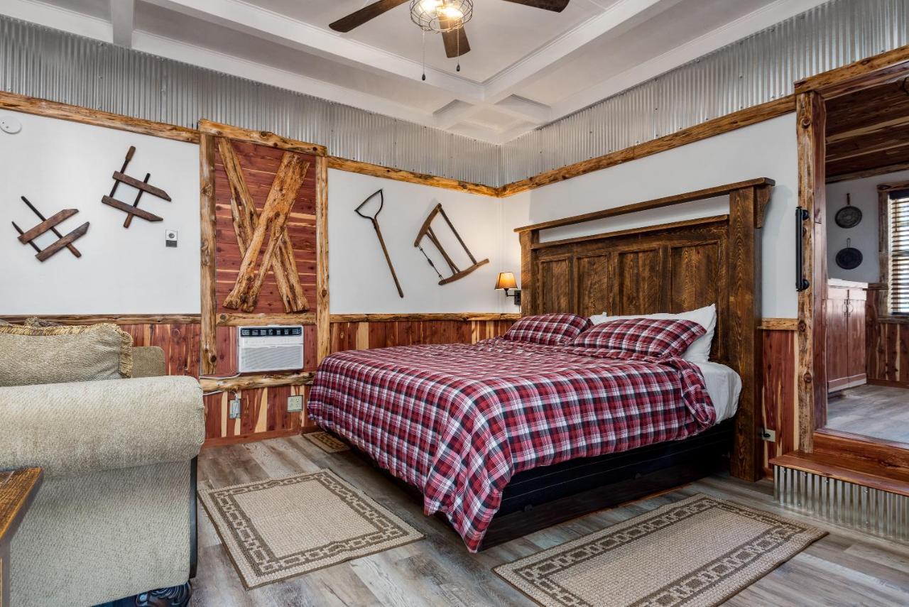 Log Cabin *